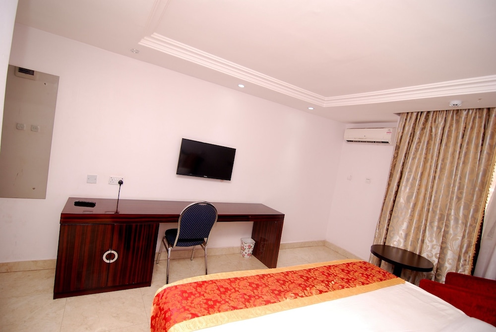 EXECUTIVE, DOUBLE BED