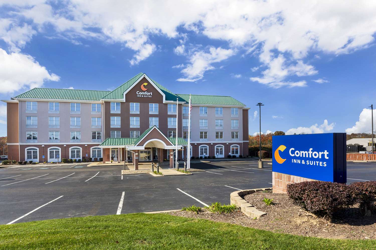 Comfort Inn & Suites Cuyahoga Falls - Akron 10/13