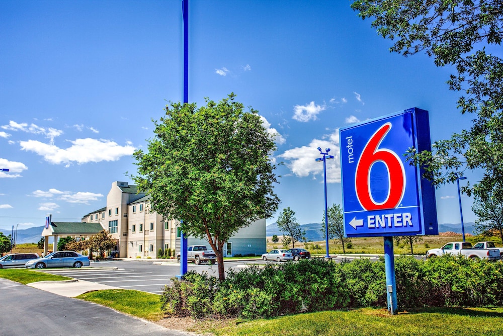 Motel6 Missoula, MT 7/65