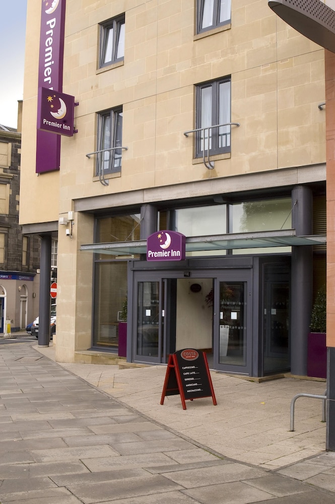 Premier Inn Edinburgh City Centre (Lauriston Place) 34/36