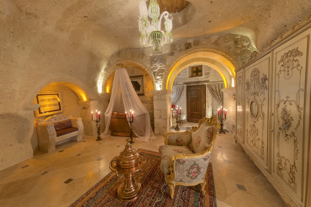 Elika Cave Suites Cappadocia, Curio Collection by Hilton 64/80
