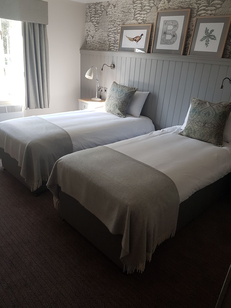 The Bluebird Inn At Samlesbury (ex Premier Inn Blackburn North West) 10/27