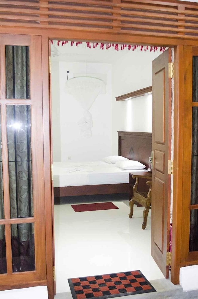 Suwa Arana Resort And Spa 24/42