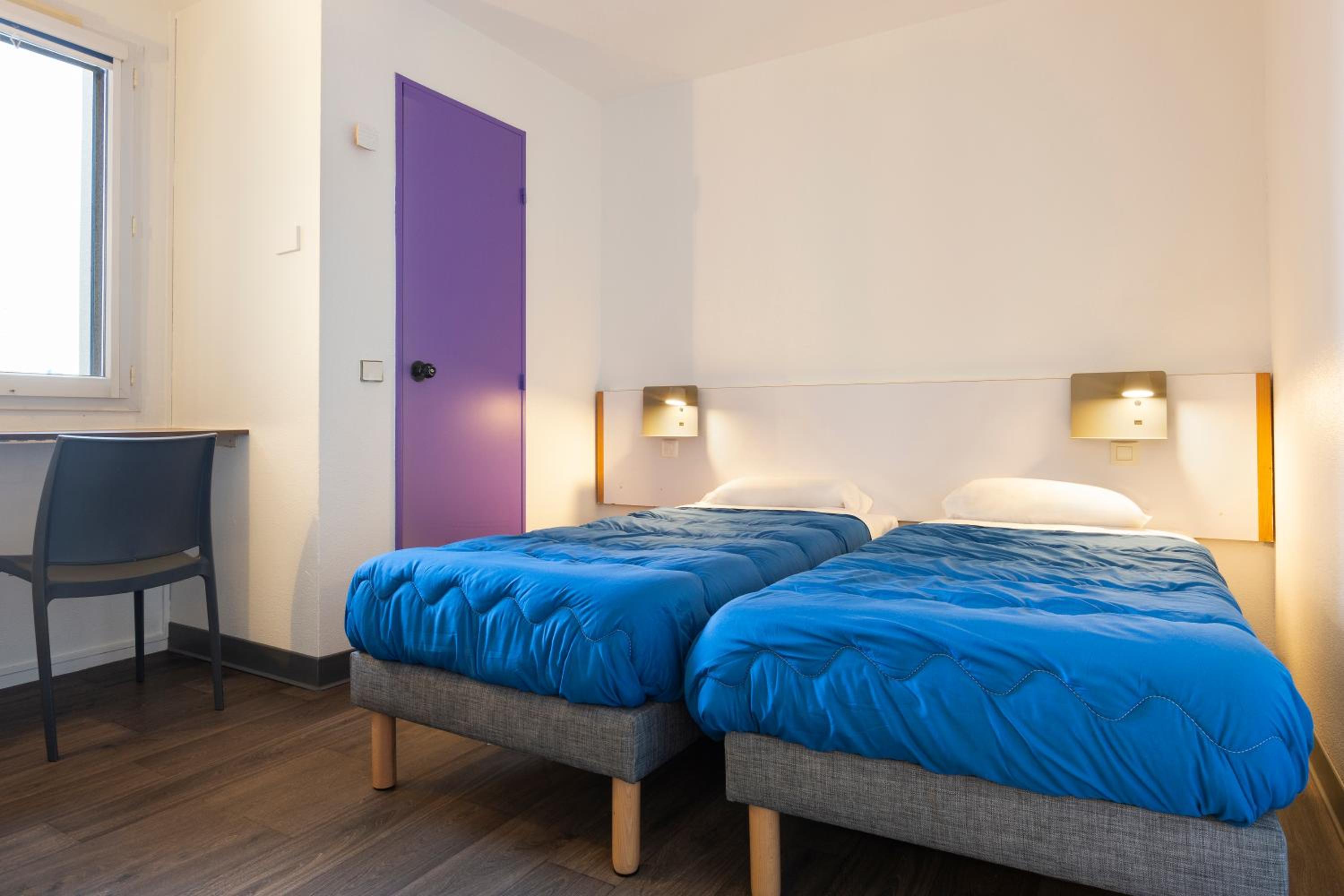 Cabin, Twin Beds, Shared Bathroom