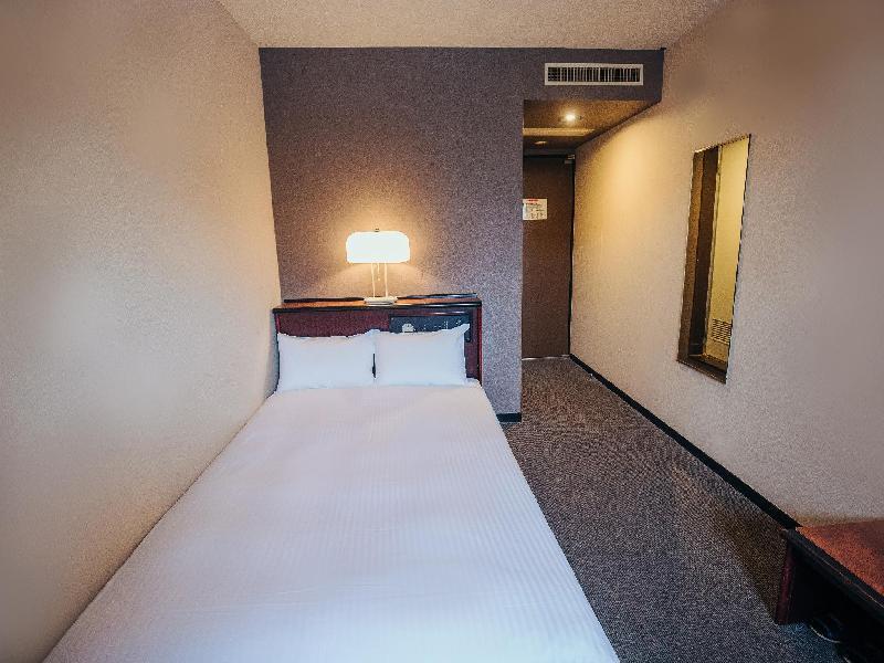 Room, Semi Double Bed