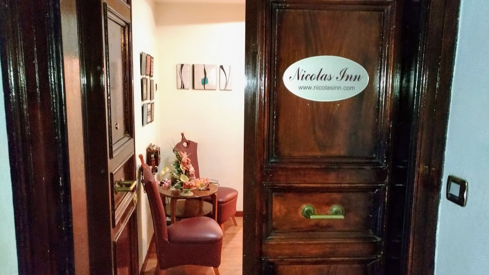 Nicolas Inn 34/50