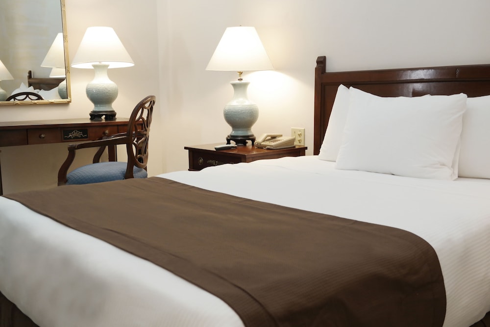 El Prado Hotel 11/62