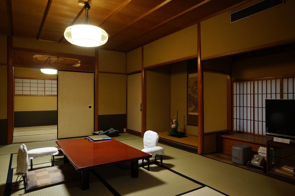 Meisho Sansuien - Yuda Onsen - 9/25