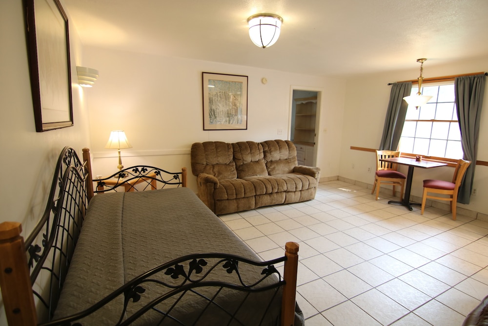 Fairbanks Extended Stay 36/50