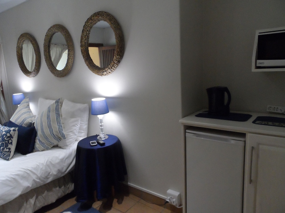 A Cherry Lane Self Catering and B&B 25/50