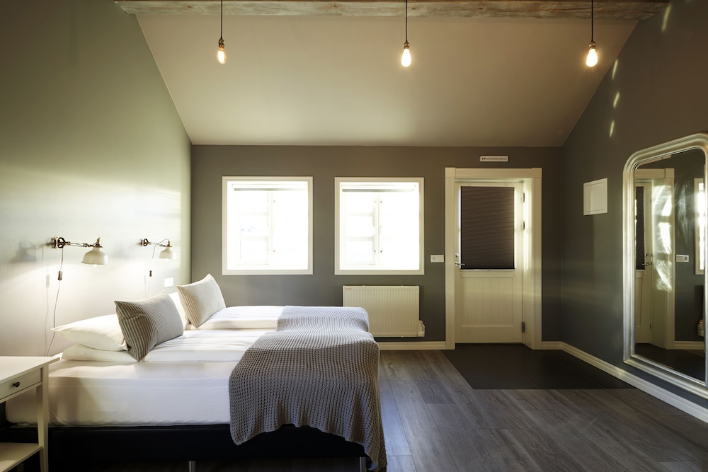 Fosshotel Hellnar 17/64