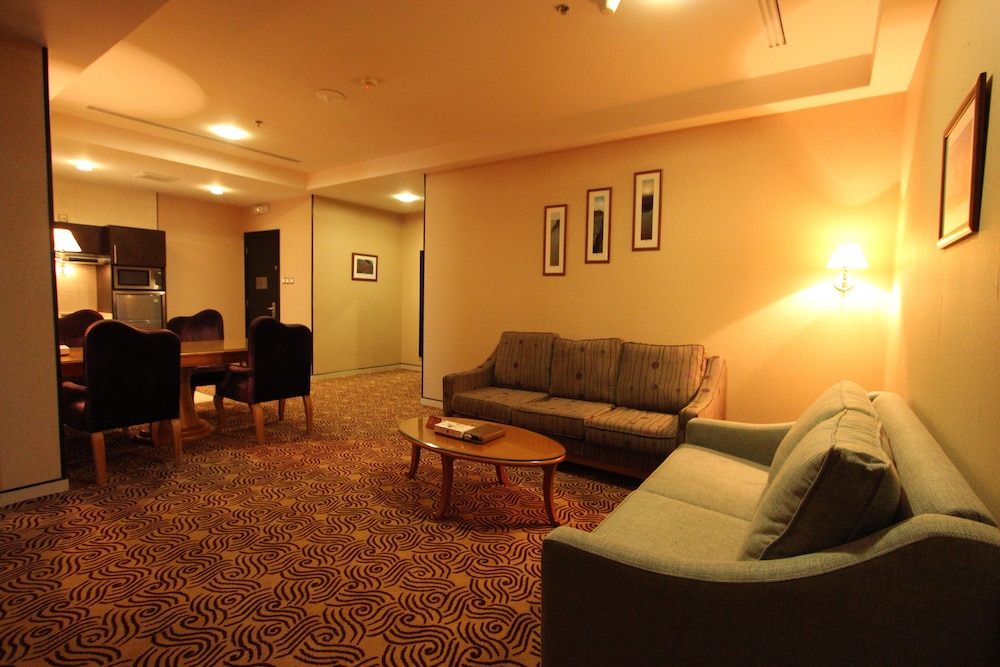 Awaliv International Hotel 49/68