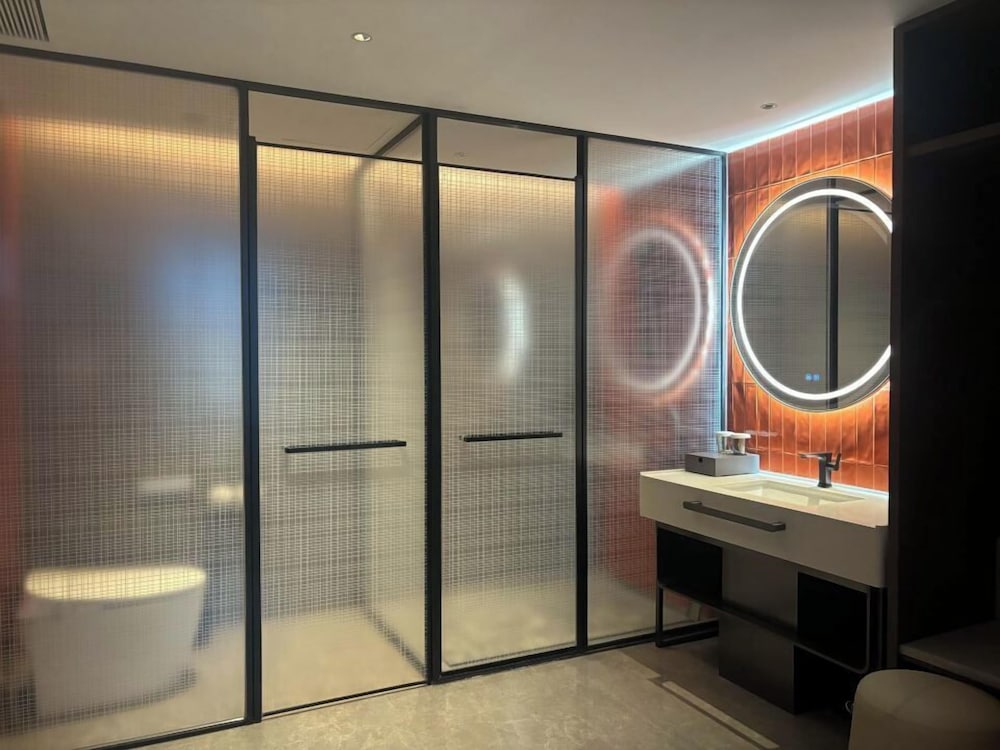 UrCove by HYATT Shanghai West Riverside 34/42