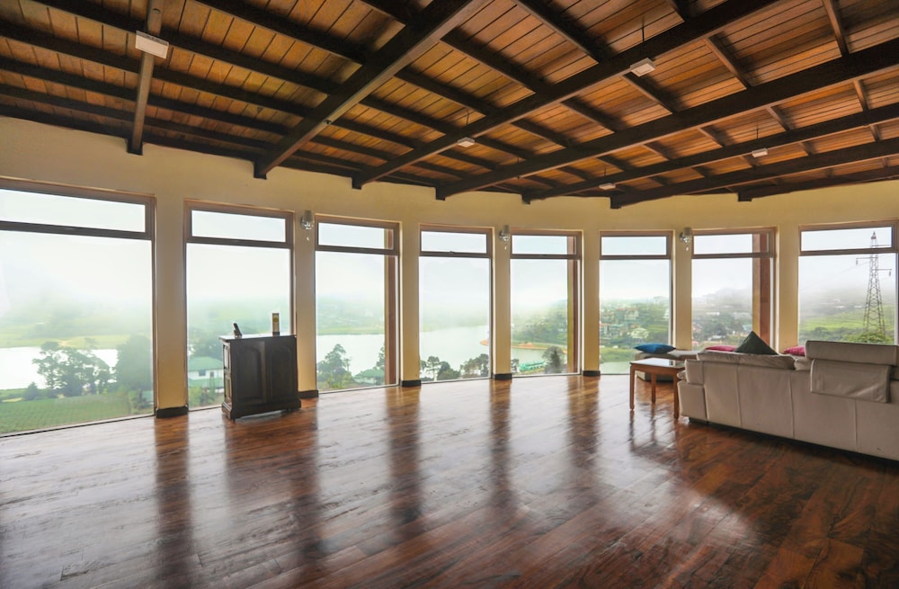Yoho Villa Acacia 16/36