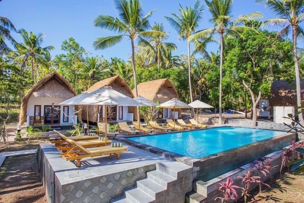 Bintang Bungalow 6/61