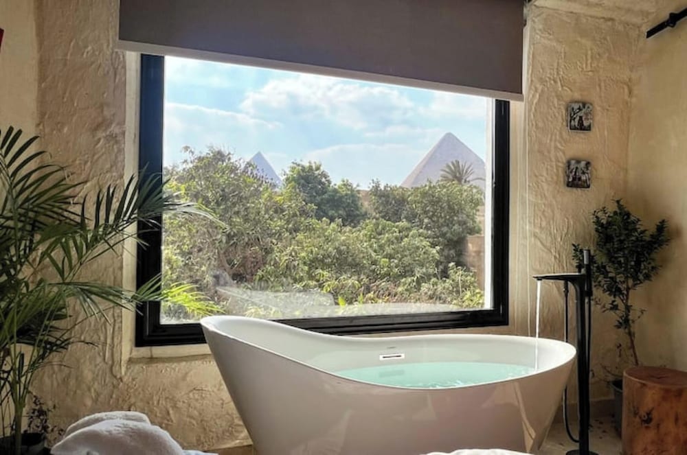 3 Pyramids View Inn 26/47