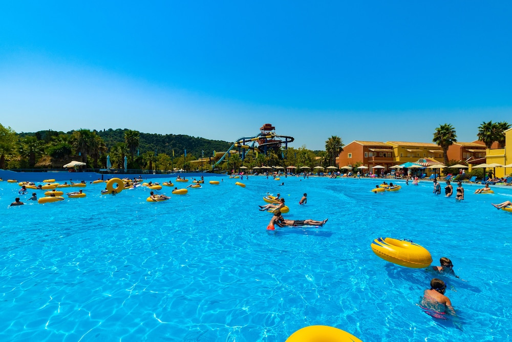 Aqualand Resort 73/87
