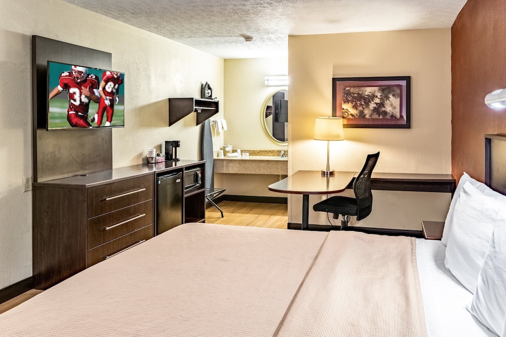 Red Roof Inn Columbus - Taylorsville 17/25