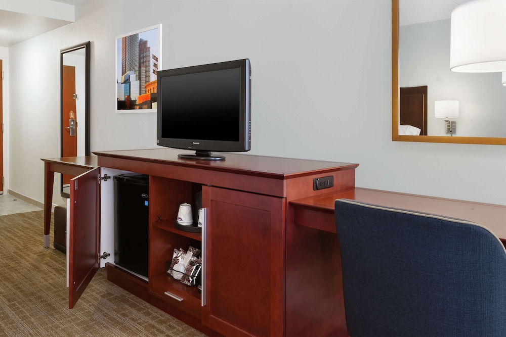 Hampton Inn Boston/Peabody 37/41