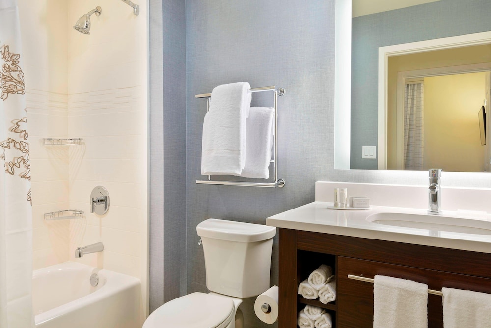 Residence Inn Fort Myers at I-75 and Gulf Coast Town Center 17/53