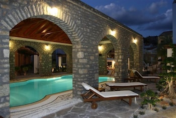 Iapetos Village 7/67