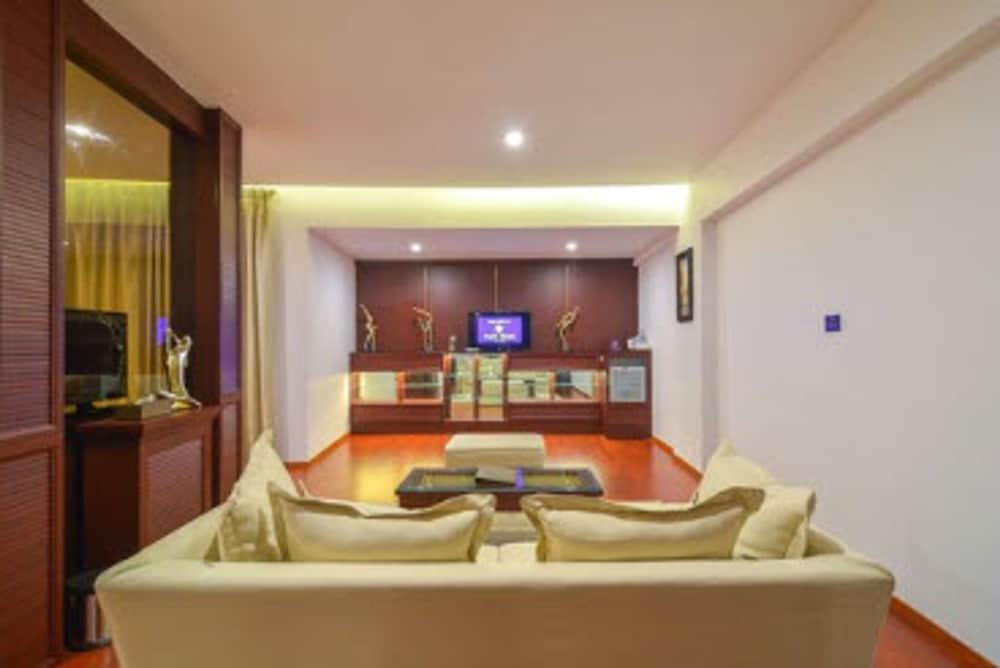 Park Regis Goa 46/69