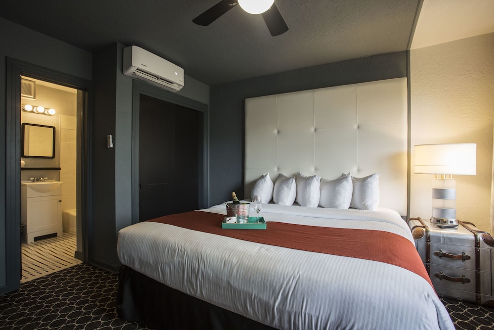 Avalon Hotel Downtown St Petersburg 17/53