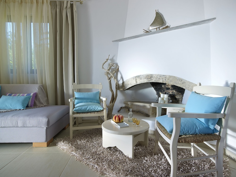 CHC Coriva Beach Hotel and Bungalows 52/75