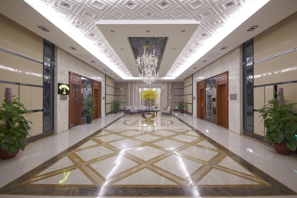 Louidon Mega Apartment Hotel of Kam Rueng Plaza Sunshine 17/77