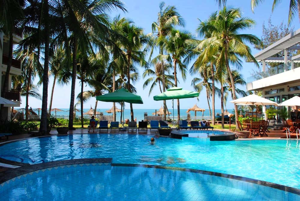 Canary Beach Resort 31/37