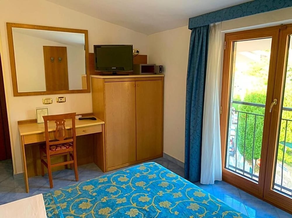 Hotel La Pergoletta 27/36