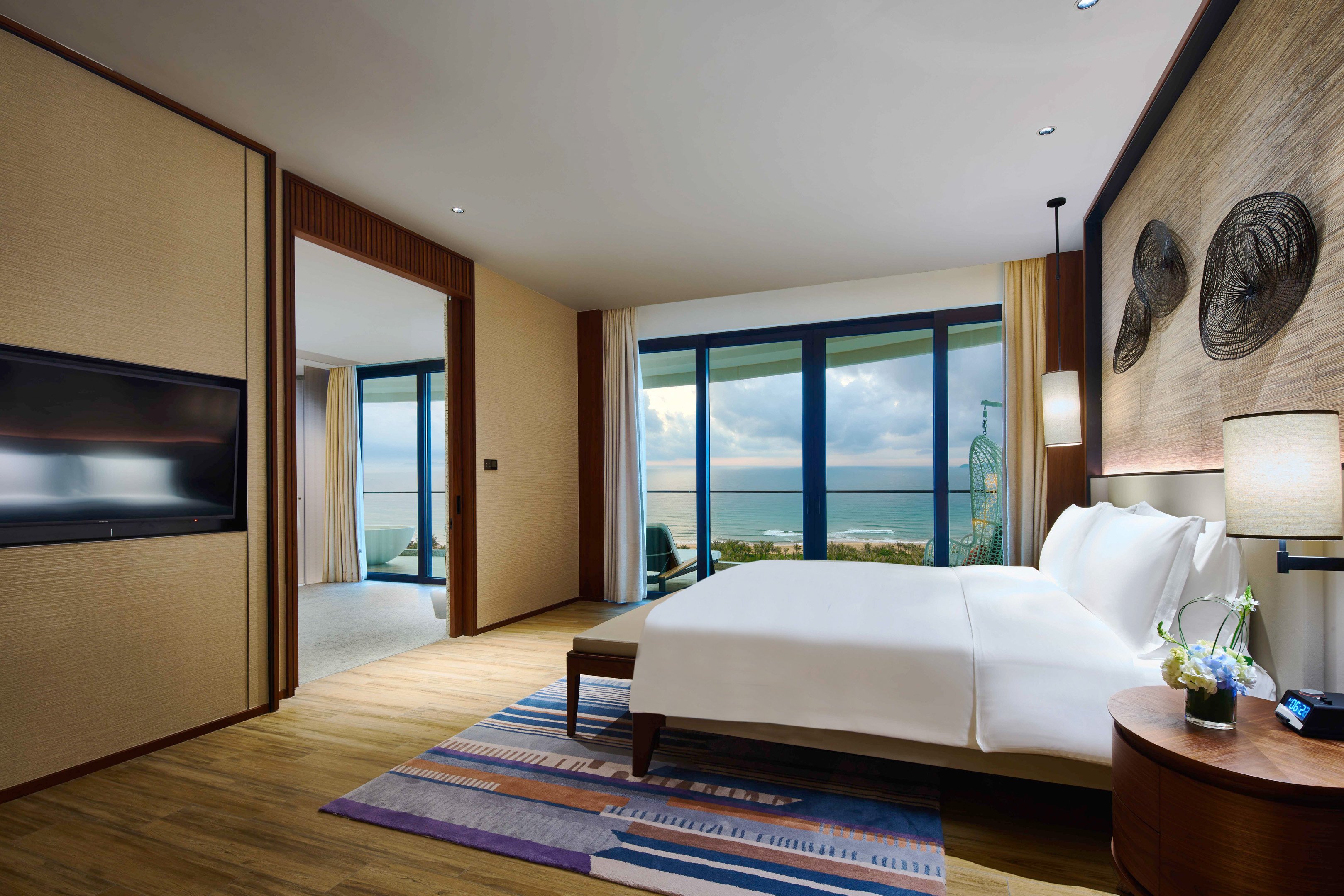 Suite, Ocean Front