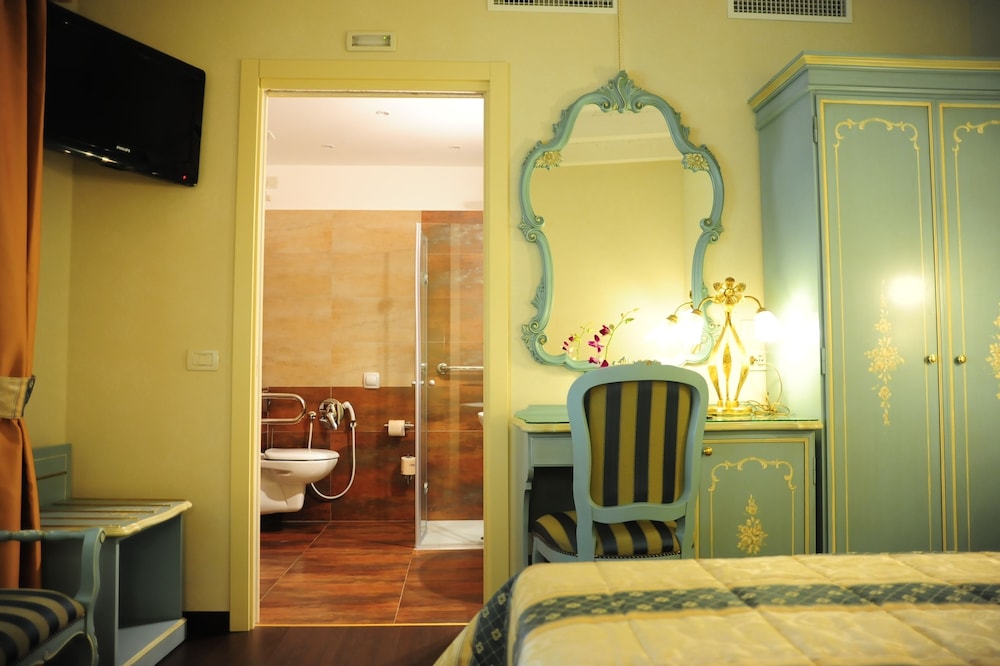 Viktoria Palace 42/76