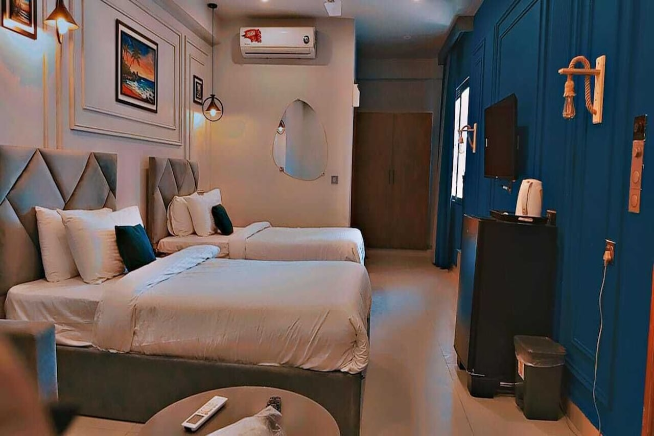 Sea Shell Legacy Hotel 8/10