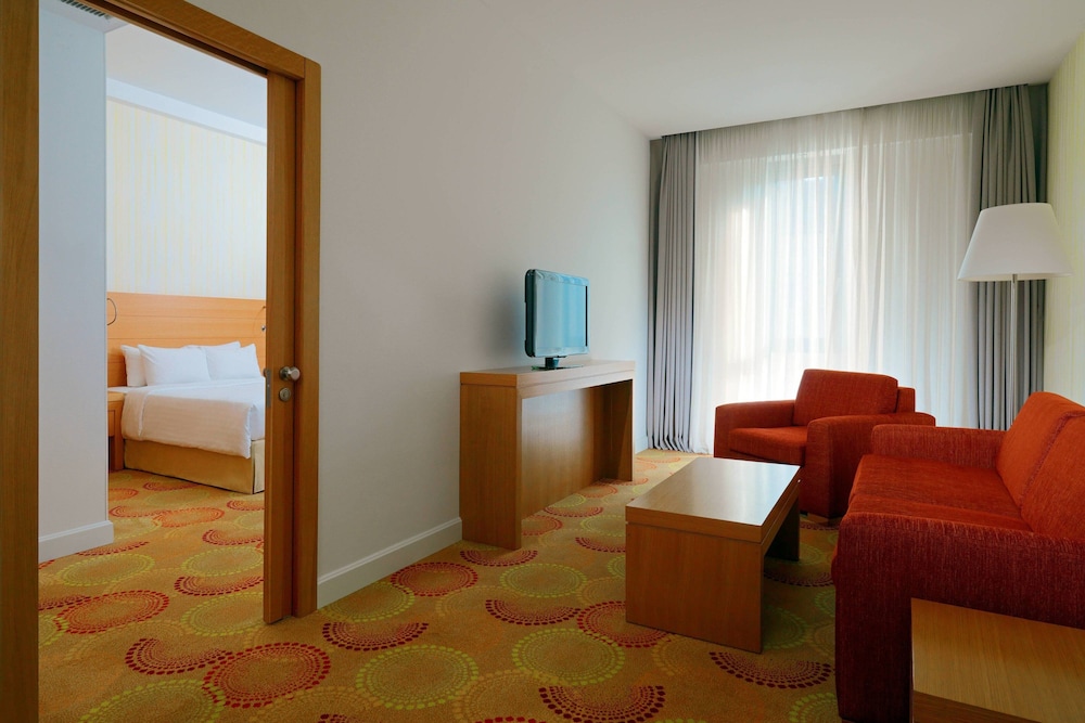 Courtyard By Marriott Budapest City Center Hotel 27/45