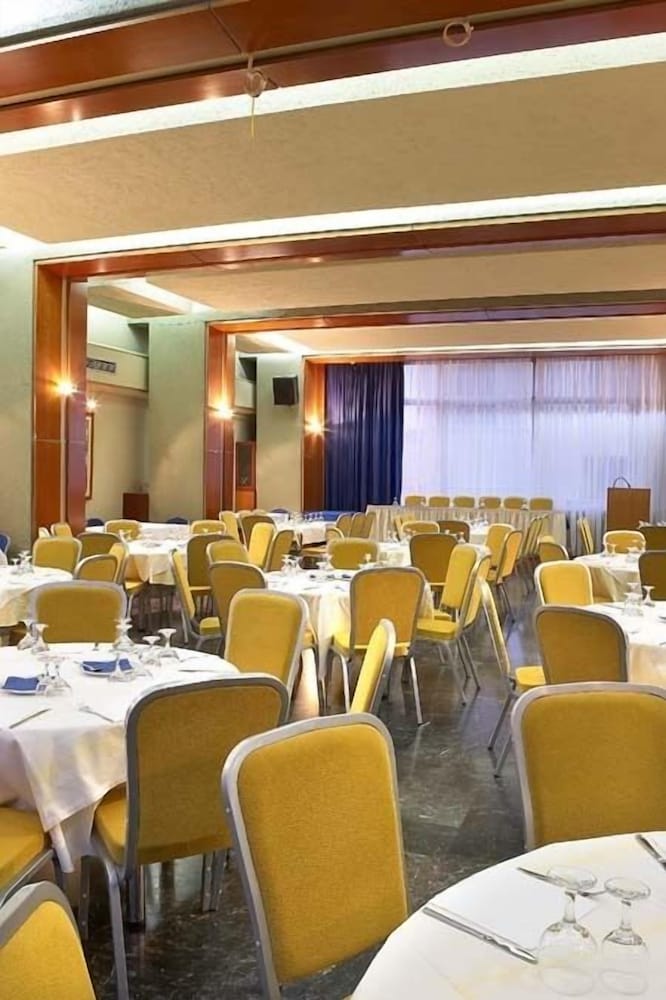 Hotel Samaras 16/25