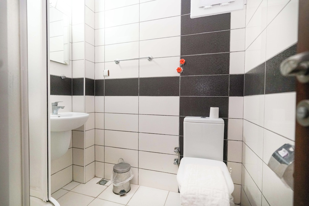 Aristo Hotel 54/55