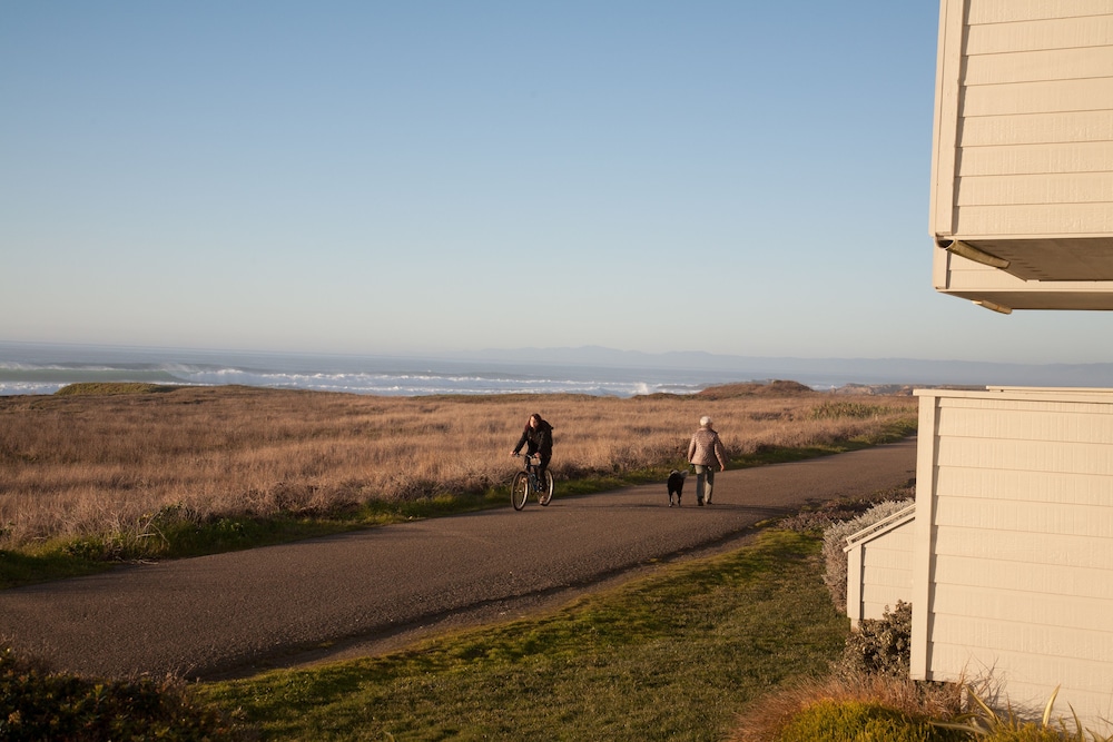 Surf & Sand Lodge 5/45