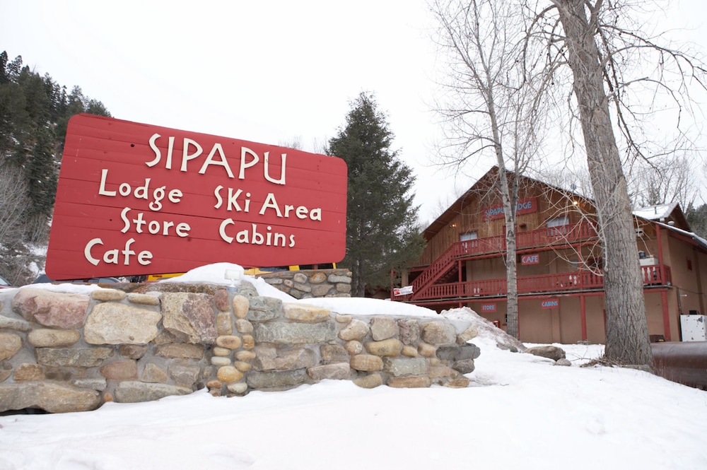 Sipapu Ski and Summer Resort 3/28