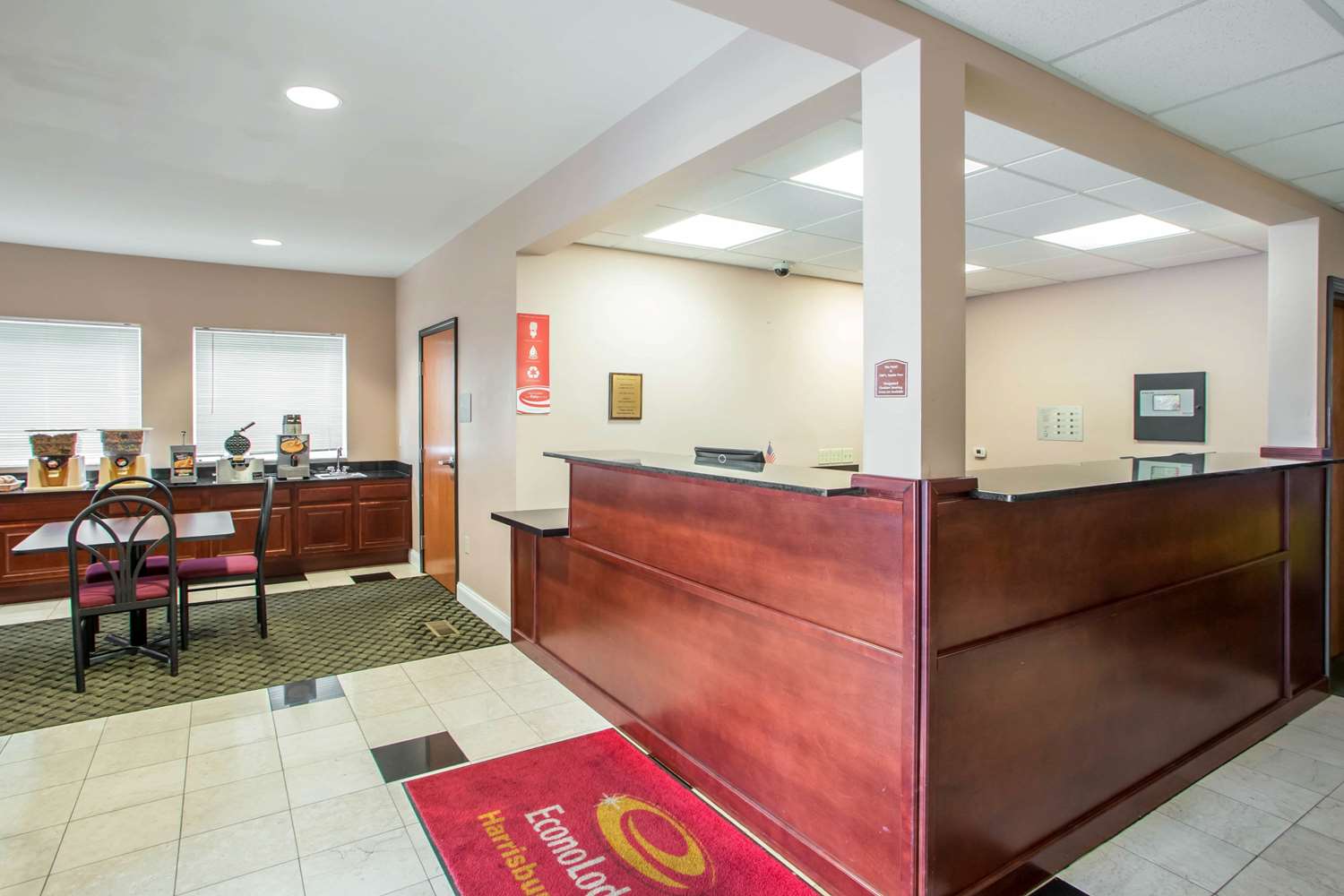 Econo Lodge Harrisburg Hershey 6/26