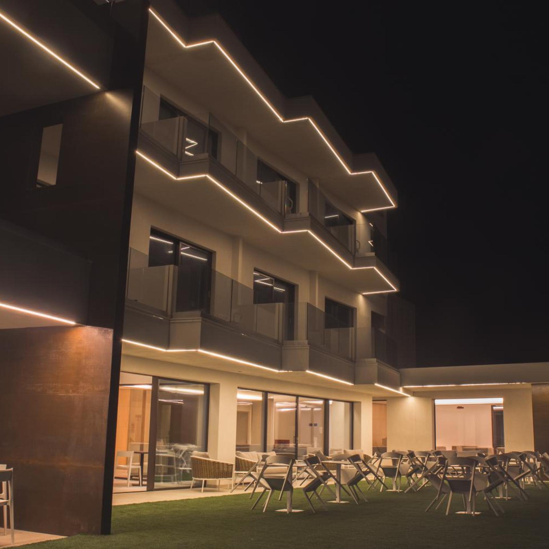 Sunset Hotel 1/50