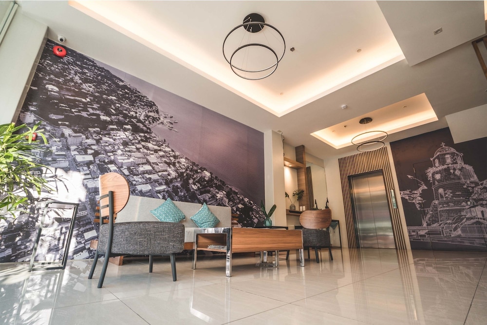 Henia Hotel 8/45