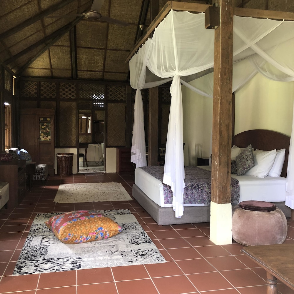 Kunang-Kunang Heritage Villas 50/50