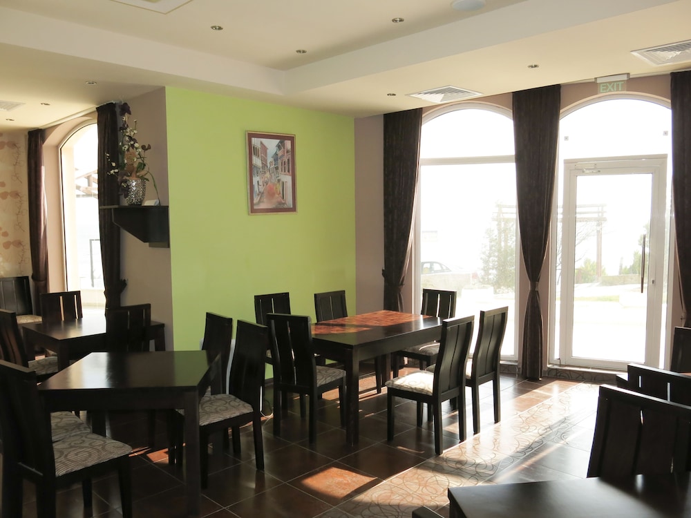 Albizia Hotel 15/34