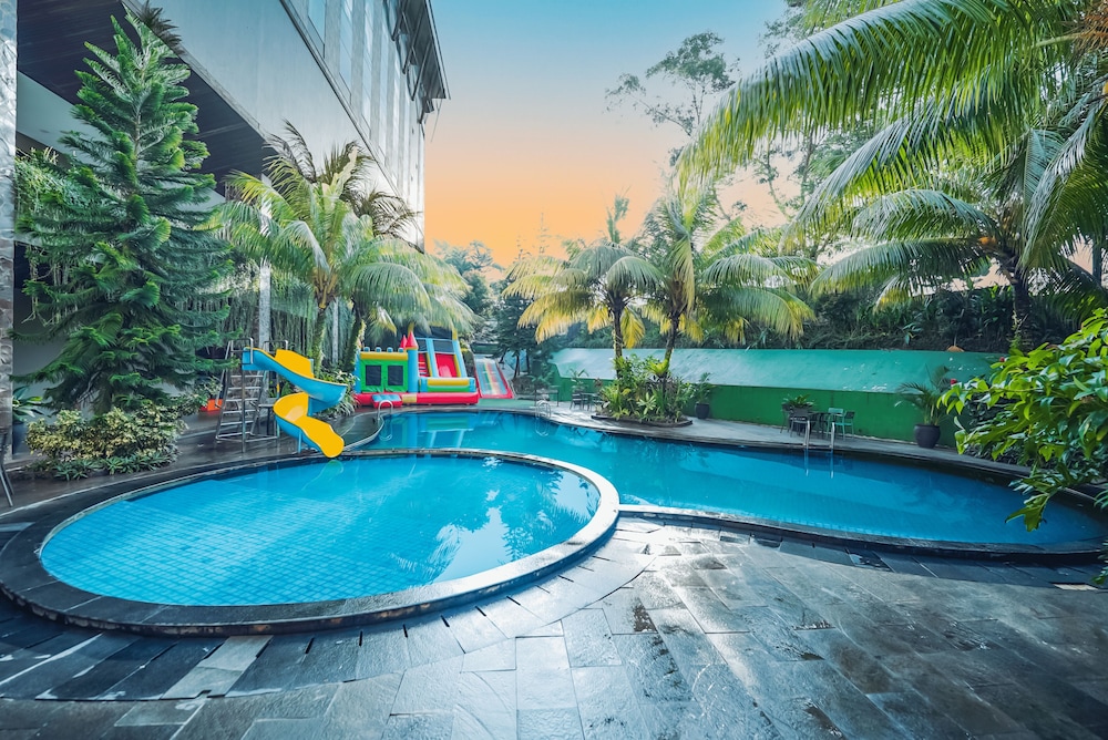 Grand Tjokro Balikpapan 52/55