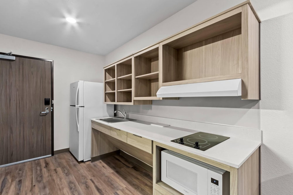 WoodSpring Suites Gilbert - Mesa Gateway Airport 41/41