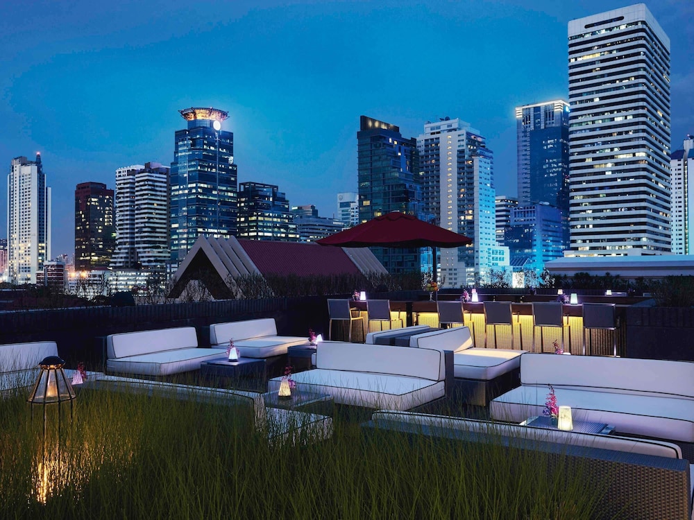 Movenpick Hotel Sukhumvit 15 Bangkok 69/71