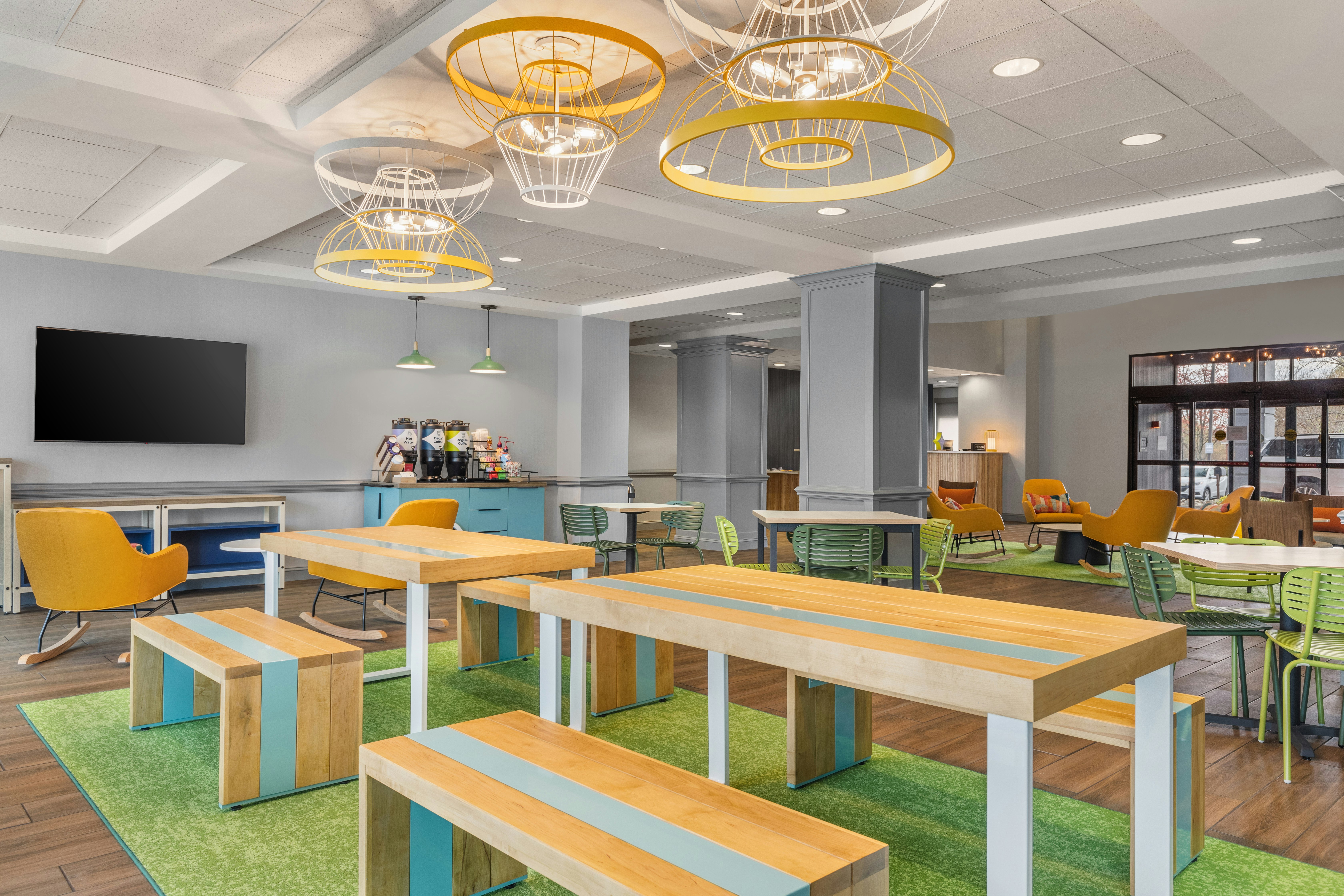 Spark by Hilton Charlotte Tyvola I-77 31/46