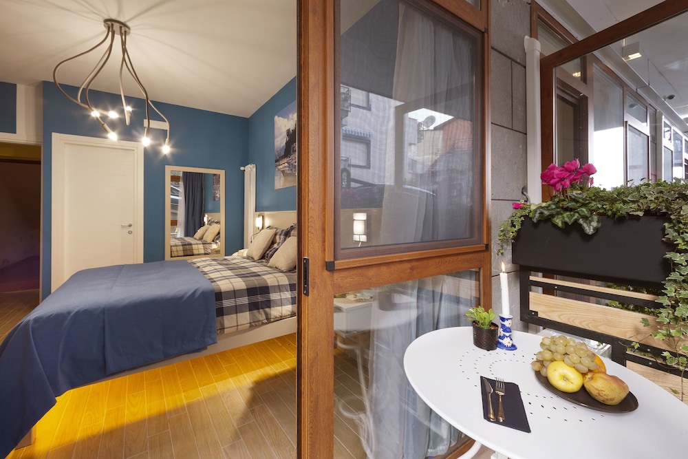 B&B Sorrento Queen 39/50