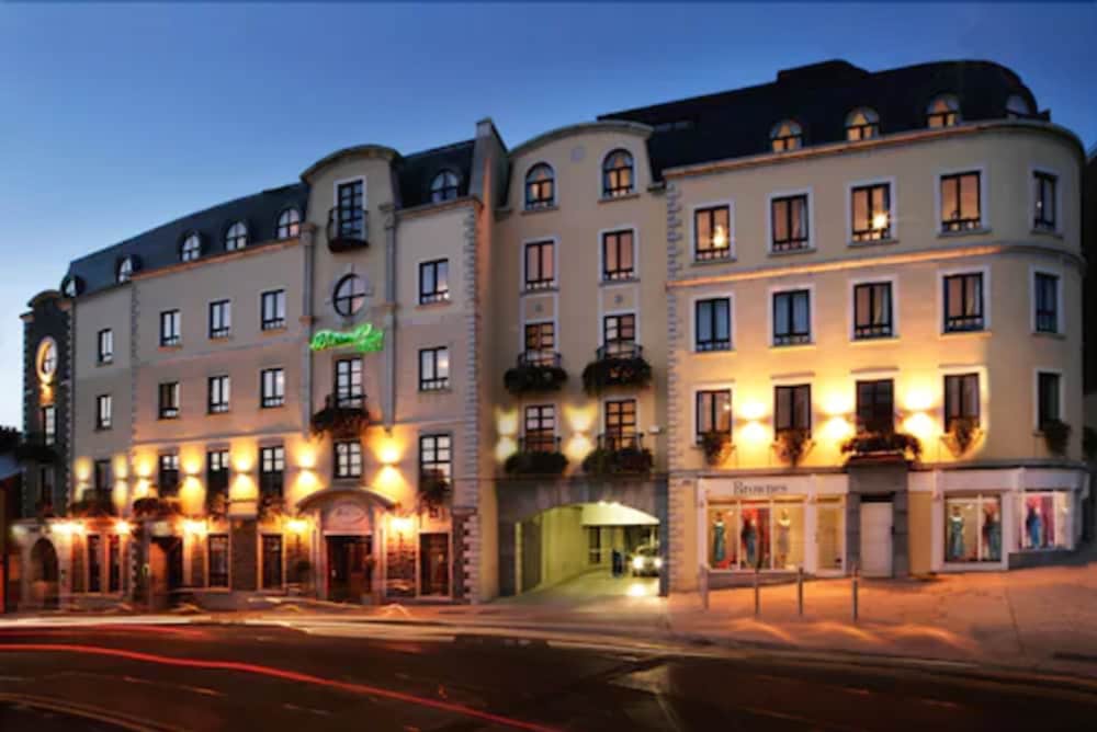 Bracken Court Hotel in Balbriggan